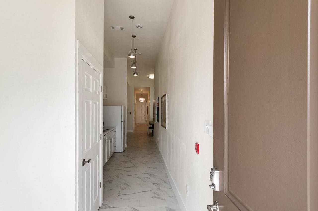 Breathtaking Condos Near French Quarter Ню Орлиънс Екстериор снимка