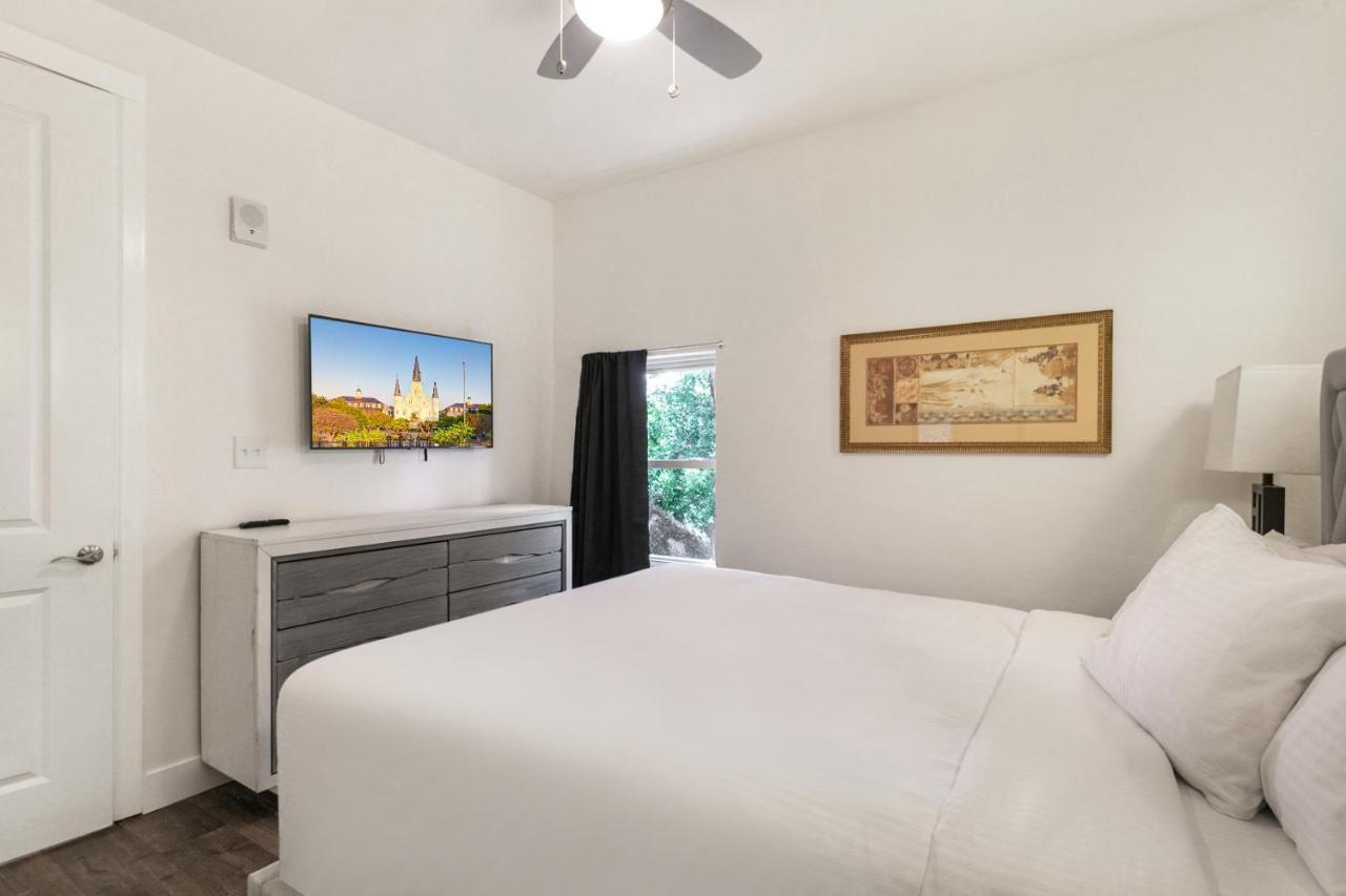Breathtaking Condos Near French Quarter Ню Орлиънс Екстериор снимка
